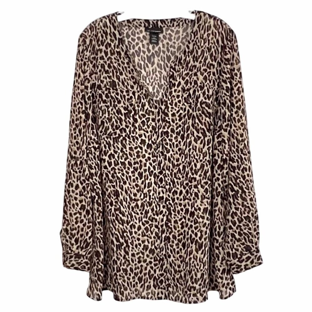 Lane Bryant Women's Leopard Print Blouse 22/24 Button Front Roll Tab Sleeve EUC